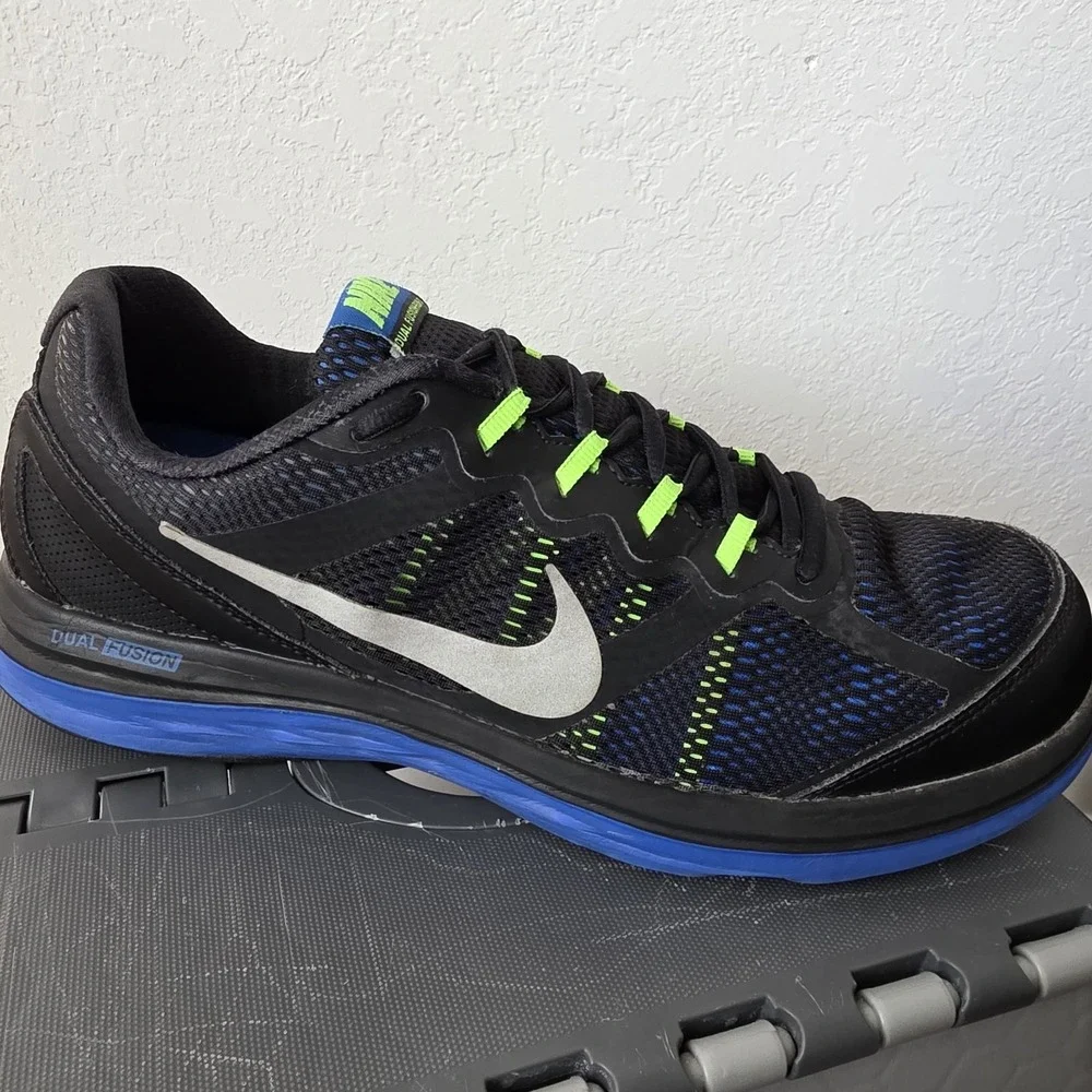 Nike Dual Fusion Run 3 Men 10.5 Black Blue Running‎ Shoes Athletic Gym